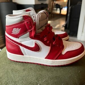 Nike Air Jordan 1 Retro High OG Varsity Red - Women’s